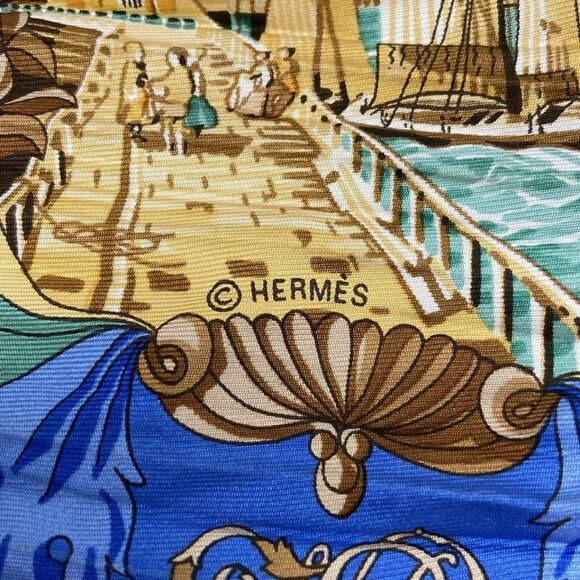 HERMES Carre 90 - Cream Blue Multi Scarf 306-072625 - Picture 3 of 4